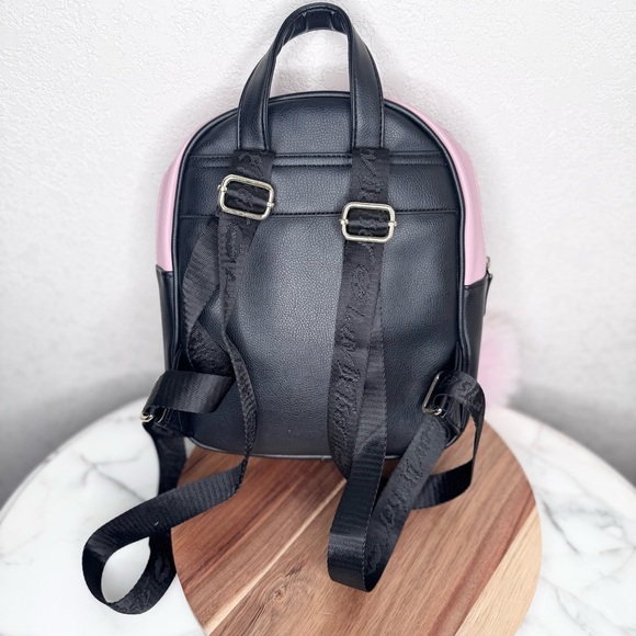 Betsey Johnson pink & black,fur Heart Backpack,adorable pink fur key chain - Picture 4 of 12